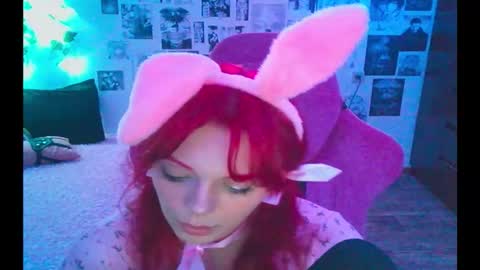 BerrieKitten online show from October 8, 7:31 pm