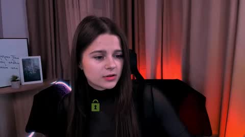 Snapshot of berry_alma chatting on February 9, 8:45 pm Alma online show from February 9, 8:45 pm