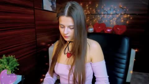 Snapshot of berry_alma chatting on February 17, 8:16 pm Alma online show from February 17, 8:16 pm