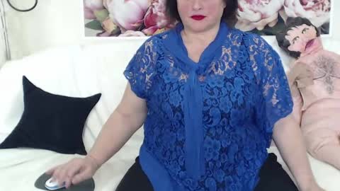 Snapshot of berryshickx chatting on February 15, 8:22 am BerryShickX online show from February 15, 8:22 am