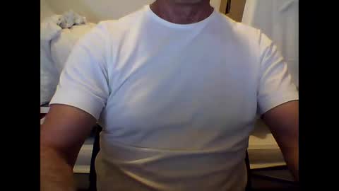 Snapshot of bertznlollie chatting on September 8, 2:49 pm bertznlollie online show from September 8, 2:49 pm
