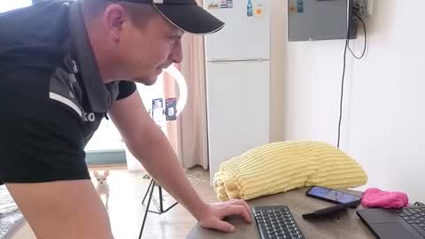 best_ass2000 online show from March 18, 12:33 pm