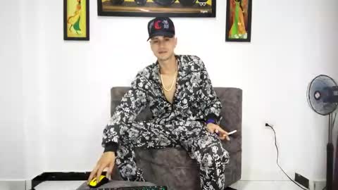 Andres online show from March 12, 10:39 pm