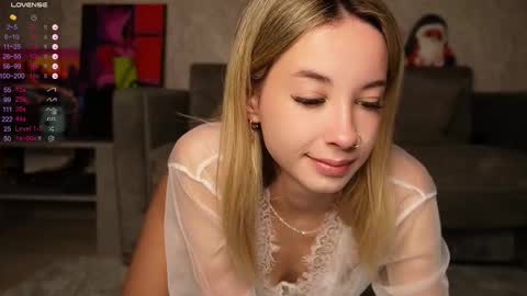 Emely online show from November 4, 3:19 am