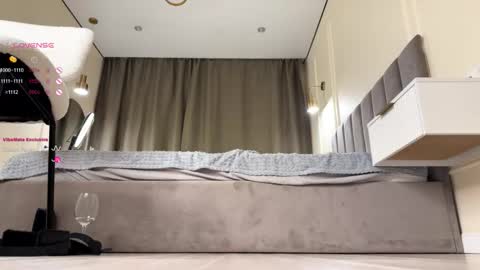 Eva online show from October 22, 6:09 pm