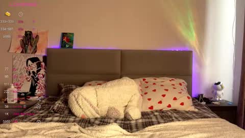 Eva online show from October 31, 9:10 am