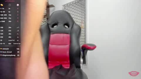 carolina  online show from January 31, 8:54 am