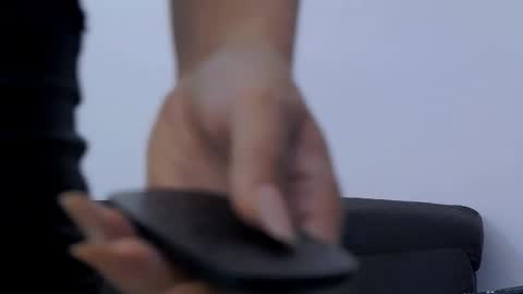 bethierusse online show from November 14, 4:03 am