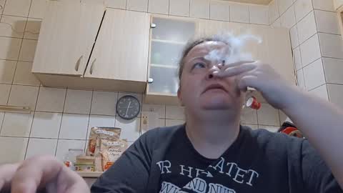 bethnorth online show from April 4, 2:40 am