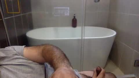 Snapshot of betoooox chatting on September 19, 2:21 pm Virtual Gentleman online show from September 19, 2:21 pm
