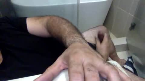 Snapshot of betoooox chatting on January 2, 9:07 pm Virtual Gentleman online show from January 2, 9:07 pm