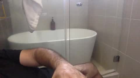 Snapshot of betoooox chatting on February 5, 12:38 pm Virtual Gentleman online show from February 5, 12:38 pm