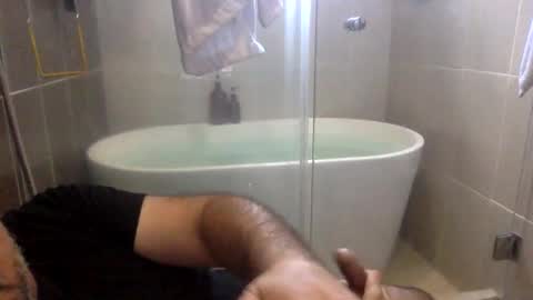 Snapshot of betoooox chatting on January 20, 2:36 pm Virtual Gentleman online show from January 20, 2:36 pm