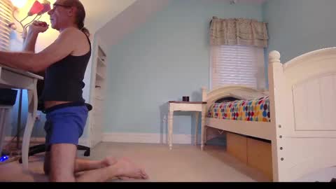 Snapshot of betterwithu2 chatting on September 20, 9:51 pm betterwithu2 online show from September 20, 9:51 pm