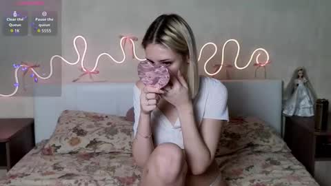 Betty and Oscar online show from December 15, 9:16 am