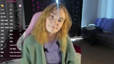 Snapshot of betty_witchy chatting on March 11, 5:02 am Dory make me happier online show from March 11, 5:02 am