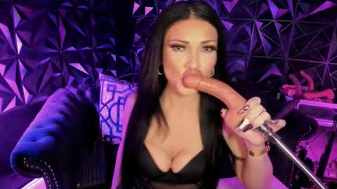 NatashaxoBangs online show from November 21, 7:39 am