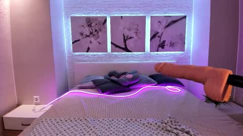 Betty online show from October 27, 8:20 pm