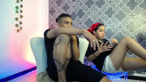 between two skins online show from September 18, 5:44 am