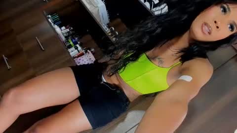 beverlycambell online show from February 13, 2:23 am