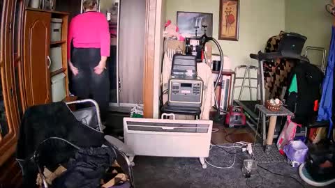 BeverlyQCynia online show from October 20, 11:37 am