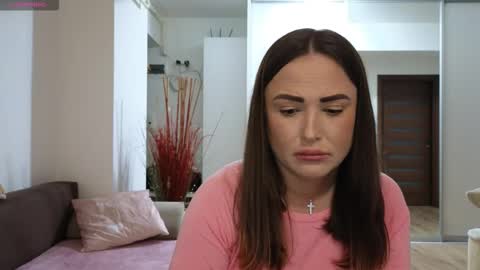   BeyonceDoll       Twitter DollBeyonce    online show from February 25, 11:19 pm