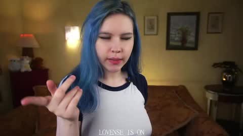 Eliz online show from May 10, 2:40 am