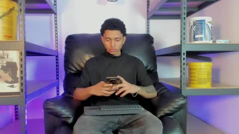 bhruno_diaz online show from June 7, 5:01 am