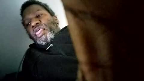 bi582945 online show from February 22, 7:05 pm