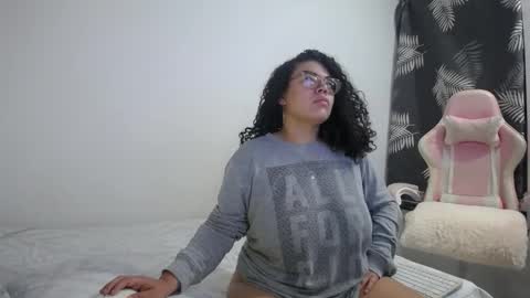 Bianca Tuesday to Sunday from 2am to 6am UTC-5 online show from October 21, 9:25 am