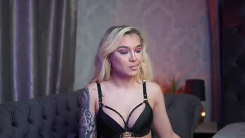  Bianka  online show from July 15, 9:41 pm