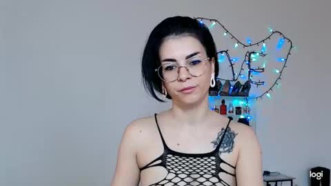 innasugarwild online show from March 29, 6:48 am