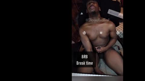 BicepsandFrot online show from February 18, 1:33 pm