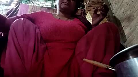 Mona online show from January 8, 3:51 am