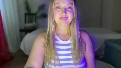 Snapshot of big_ass_blonde chatting on December 6, 9:27 am Eva online show from December 6, 9:27 am