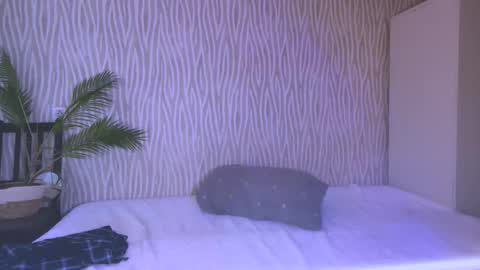 Snapshot of big_ass_blonde chatting on December 7, 4:04 am Eva online show from December 7, 4:04 am