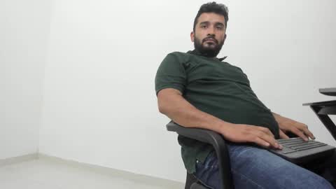 Tommy online show from October 2, 2:21 am