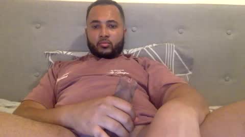 big_daddy333 online show from May 23, 10:17 pm