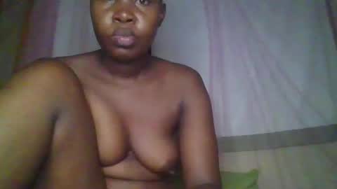 Snapshot of big_diva chatting on February 18, 11:08 pm big_diva online show from February 18, 11:08 pm
