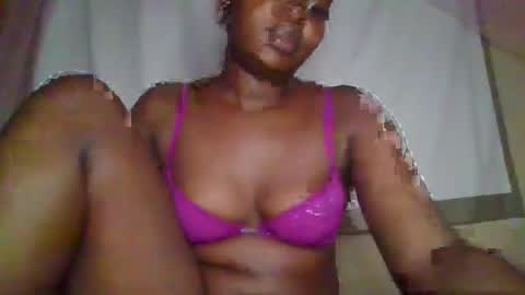 Snapshot of big_diva chatting on March 12, 5:38 pm big_diva online show from March 12, 5:38 pm
