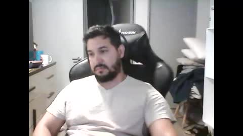 latinBoyHuge online show from December 11, 5:47 pm