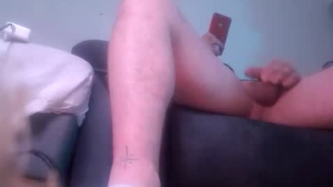 bigaussiedumdick online show from September 18, 8:13 pm