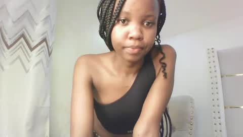 Snapshot of bigbaby004 chatting on September 12, 9:17 pm bigbaby004 online show from September 12, 9:17 pm