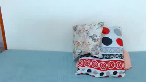 pamela gomez and maria online show from April 1, 1:41 pm