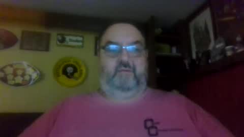 Snapshot of bigbear1971 chatting on January 4, 8:59 pm bigbear1971 online show from January 4, 8:59 pm