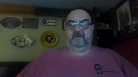 Snapshot of bigbear1971 chatting on December 23, 11:49 pm bigbear1971 online show from December 23, 11:49 pm