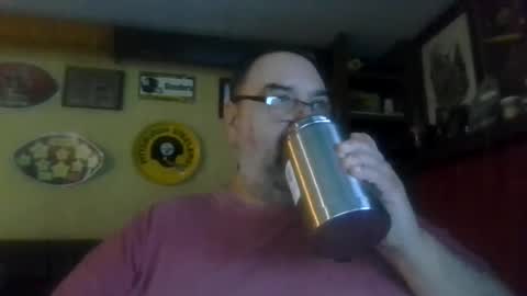 Snapshot of bigbear1971 chatting on December 22, 6:59 pm bigbear1971 online show from December 22, 6:59 pm