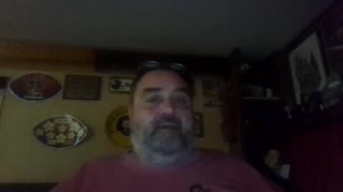 Snapshot of bigbear1971 chatting on January 4, 4:01 am bigbear1971 online show from January 4, 4:01 am