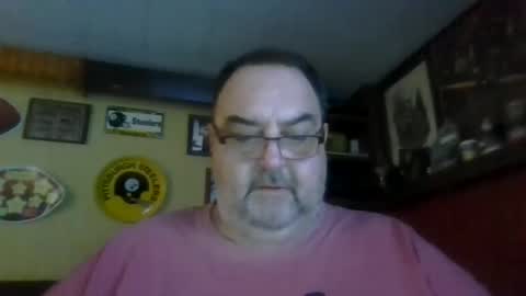 Snapshot of bigbear1971 chatting on December 5, 9:44 pm bigbear1971 online show from December 5, 9:44 pm