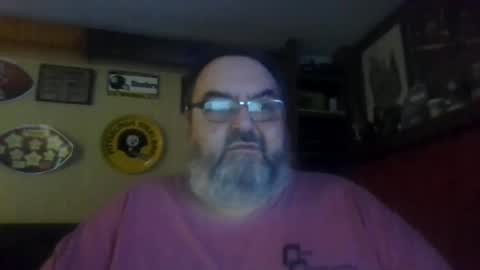 Snapshot of bigbear1971 chatting on February 7, 12:09 am bigbear1971 online show from February 7, 12:09 am